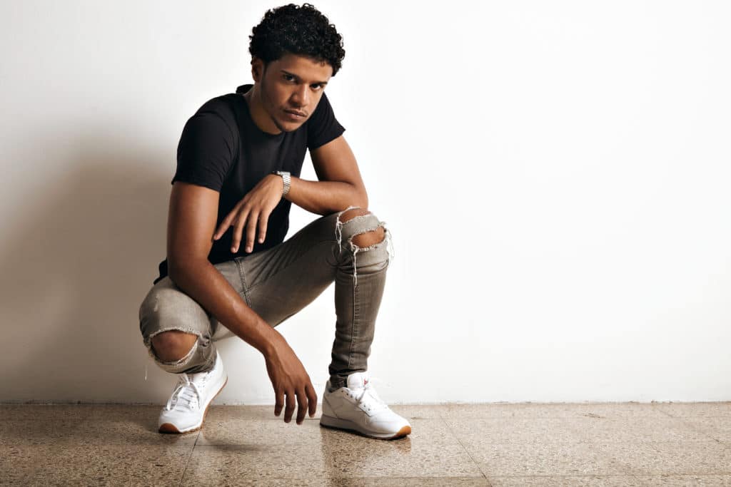 12 Male Model Poses Every Guy Must Know for a Photoshoot