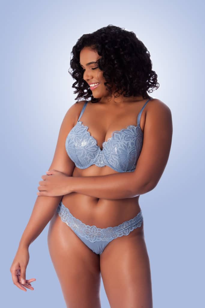 Top 10 Tips For Plus-Size Lingerie Modelling